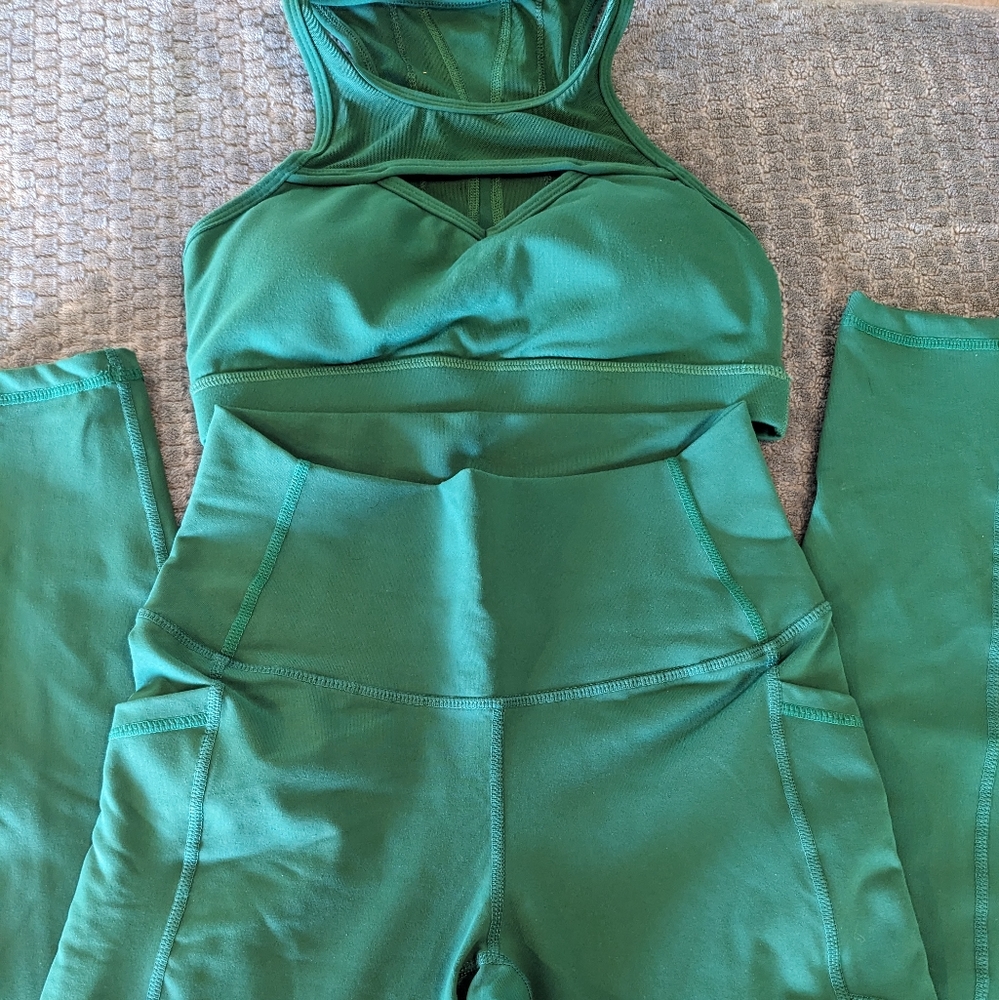 Buffbunny Luna Legging and Ambrosia Bra in Emerald Green